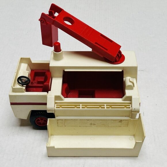Fisher Price 1974 Adventure People Rescue Ambulance Truck Vintage Collectible - Picture 6 of 12